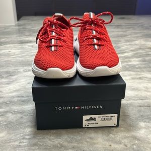 Tommy Hilfiger Noelen Sneaker size 8